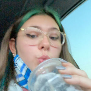 Meet your Posher, Jenni